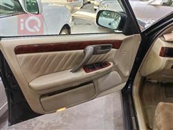 تۆیۆتا کراون